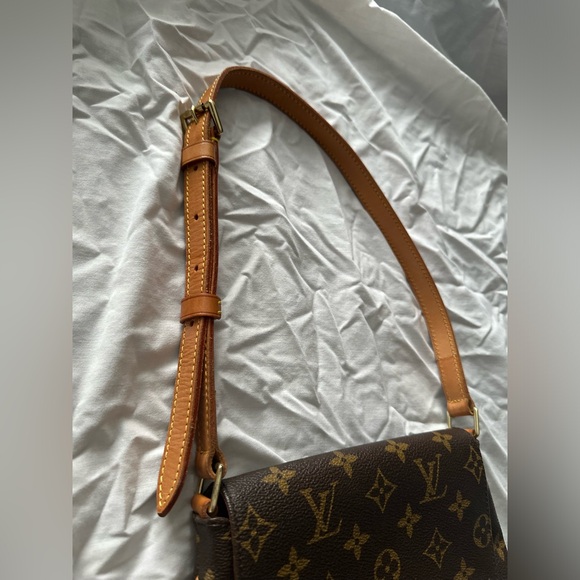 LOUIS VUITTON MUSETTE SALSA PM - Picture 2 of 9